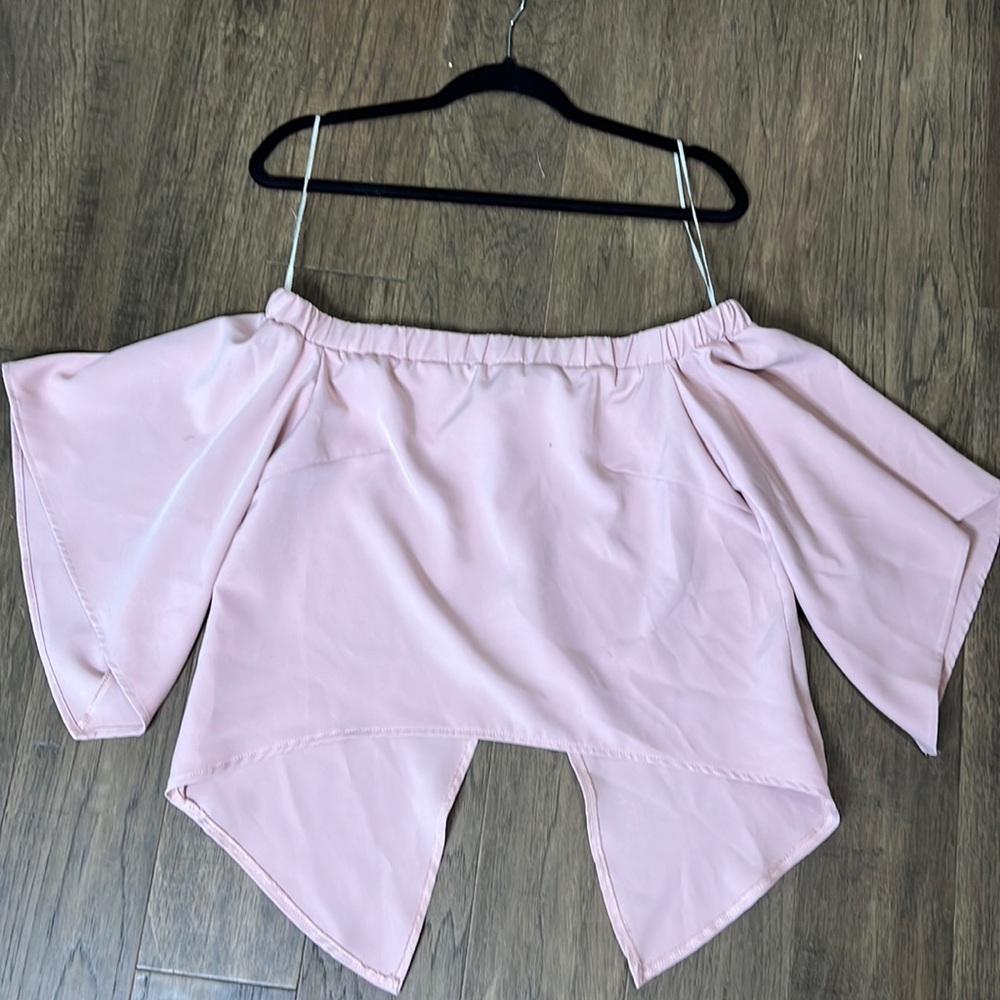 Light pink off the shoulder crop top